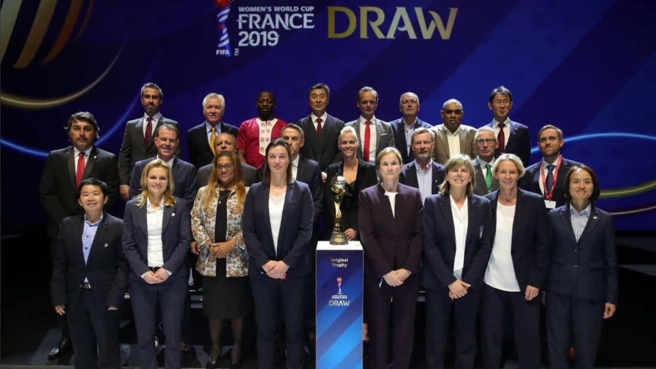 Foto di gruppo al sorteggio dei Mondiali di calcio femminili
