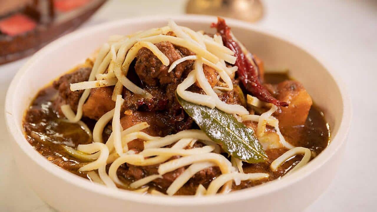 Duck with bamboo shoot curry.