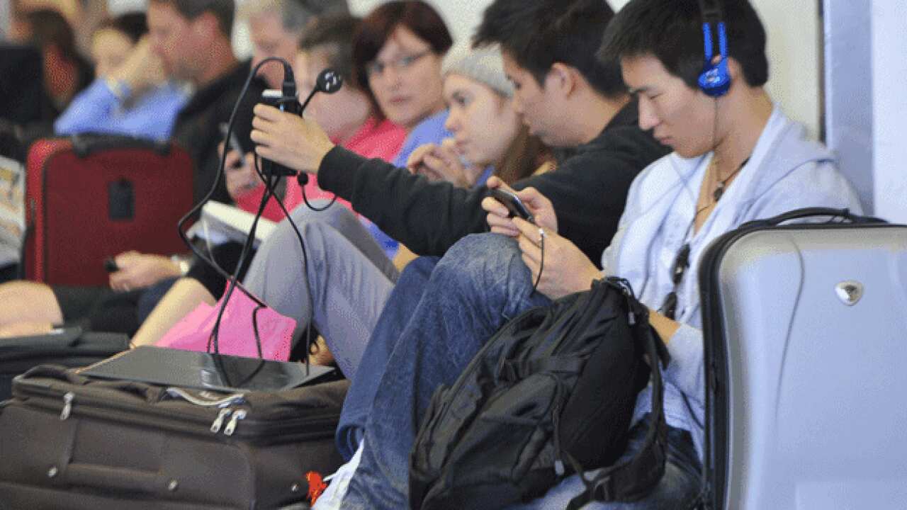 stranded_ash_travellers_110614_B_AAP_1101666457