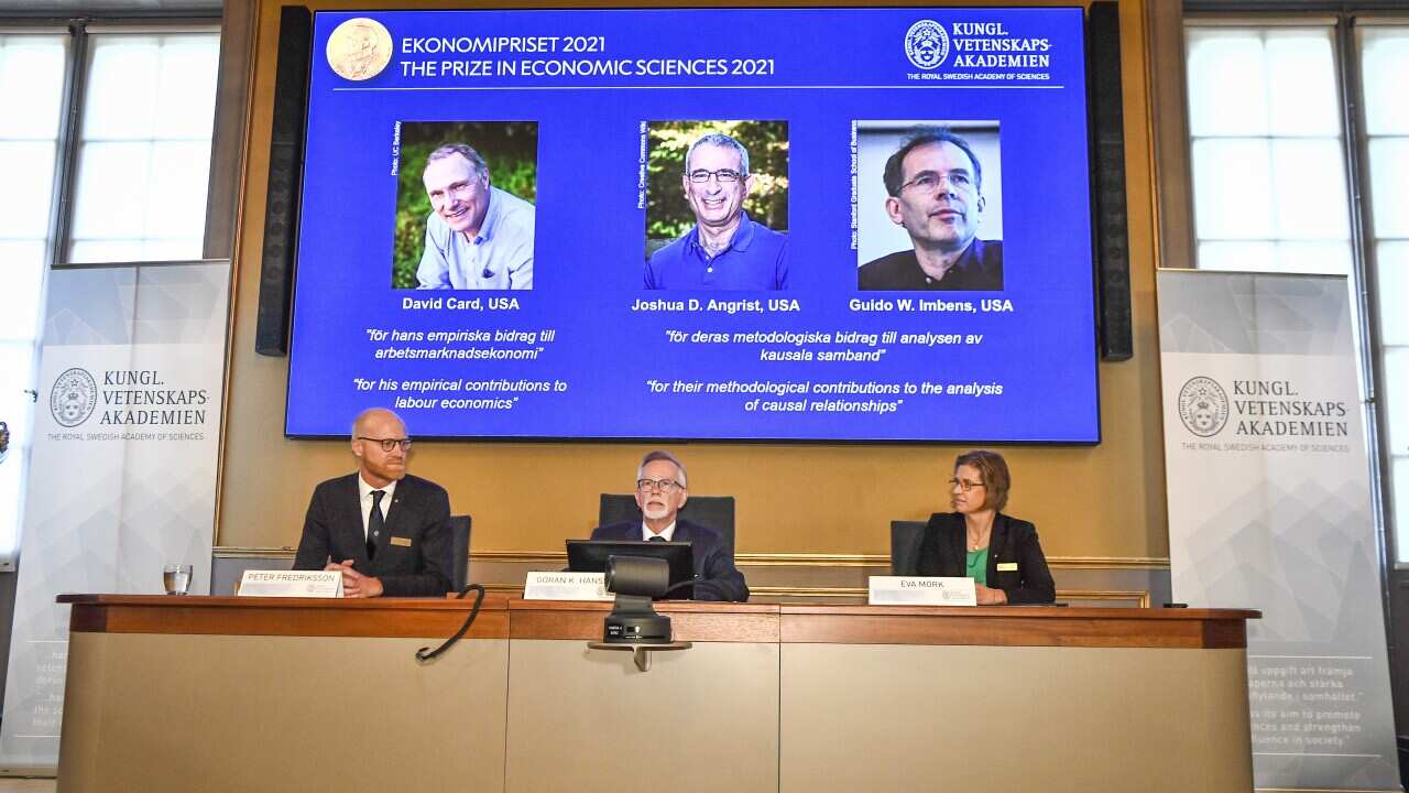 Royal Swedish Academy of Sciences, announce the Sveriges Riksbank Prize in Economic Sciences, 11. October 2021.