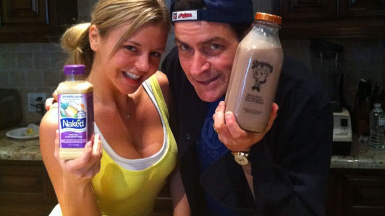 charlie_sheen_110302_B_1837061315