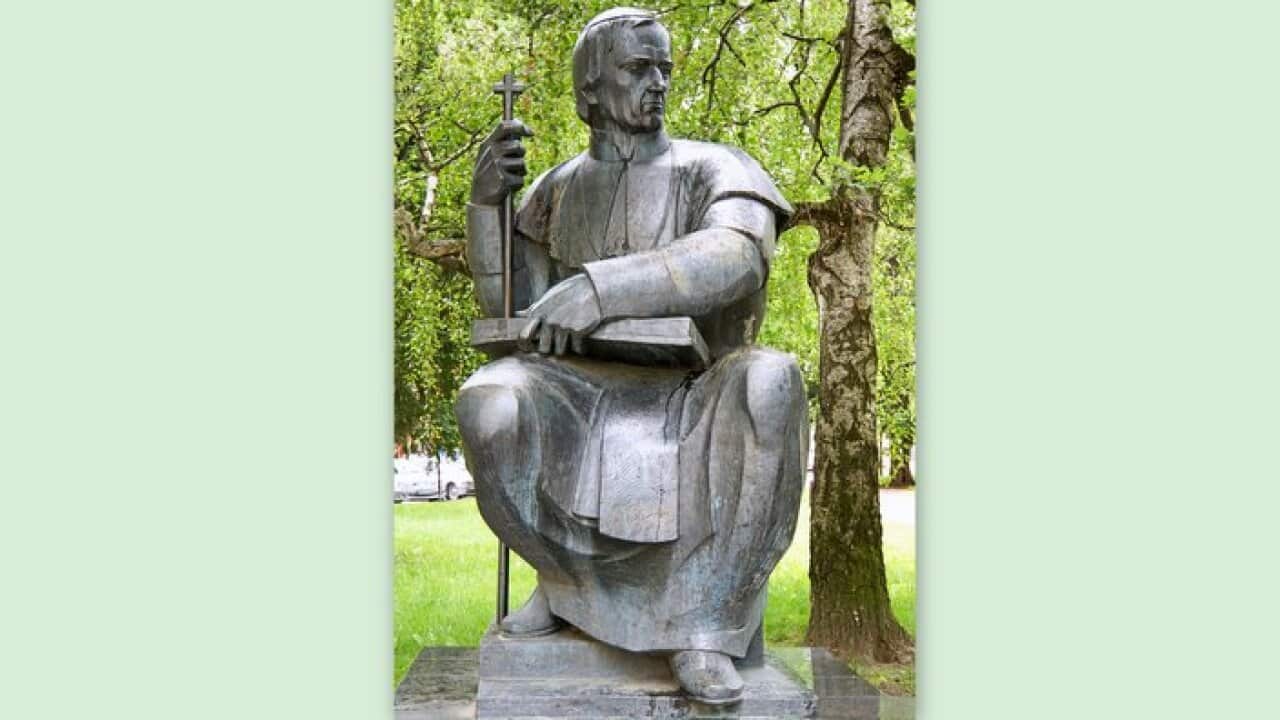 Statue of Blessed Anton Martin Slomšek in Maribor (Flikr_Dennis Jarvis)