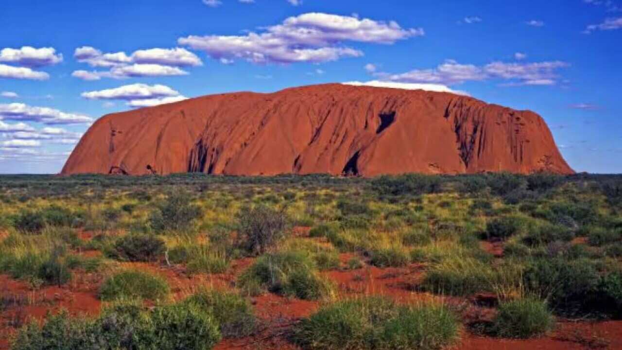 Uluru AAP.jpg