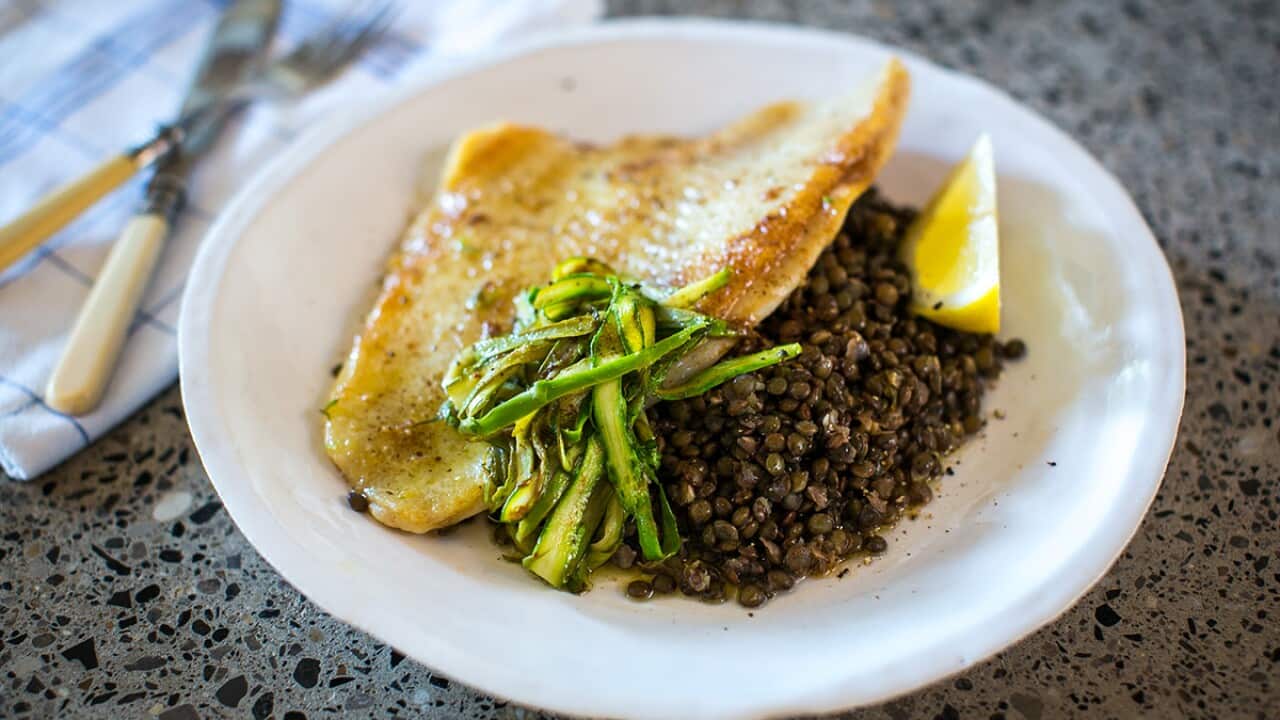 Quick fish with wilted greens and lentils (sole meunière)