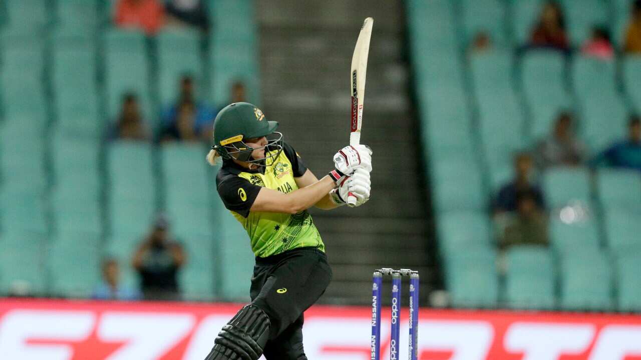 Australia's Meg Lanning bats during the Women's T20 World Cup cricket semifinal match between South Africa and Australia at the Sydney Cricket Ground in Sydney, Australia,Thursday, March 5, 2020.(AP Photo/Rick Rycroft)