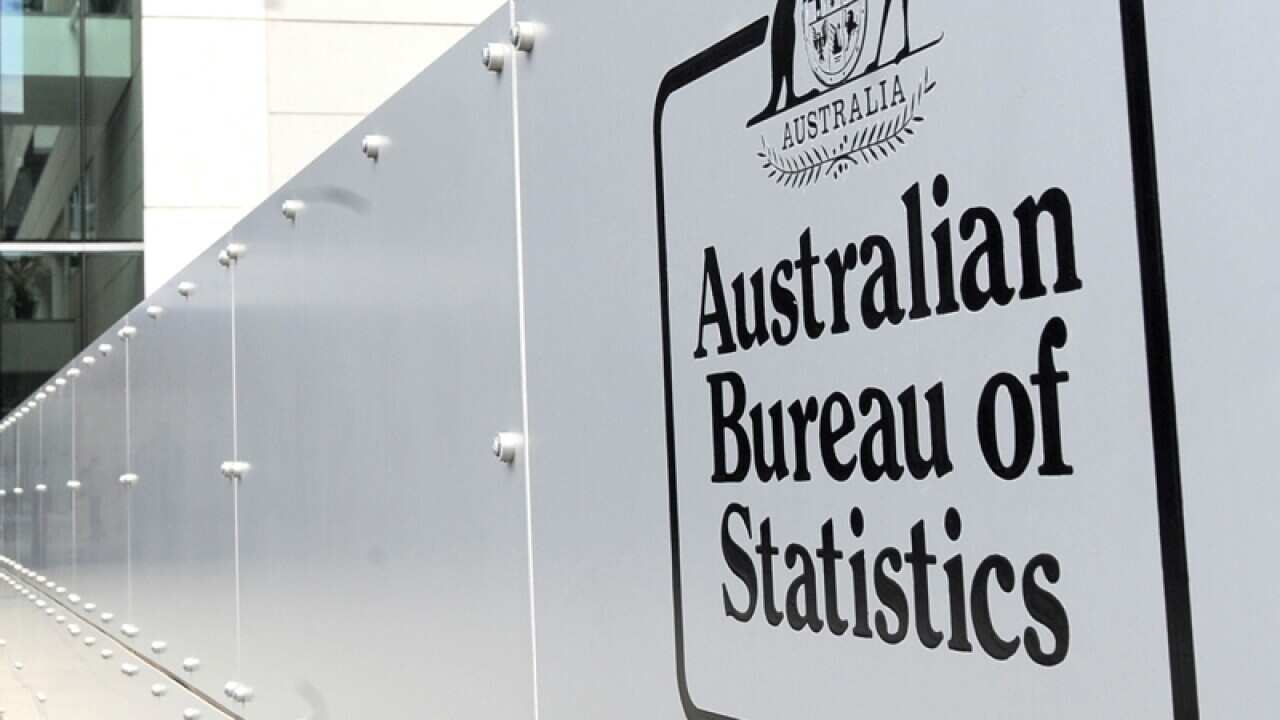 Australian maintains trade surplus