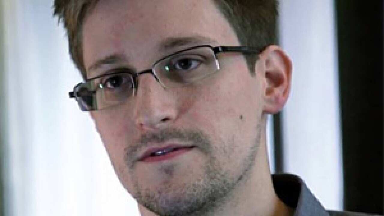 edwardsnowden300_727068233