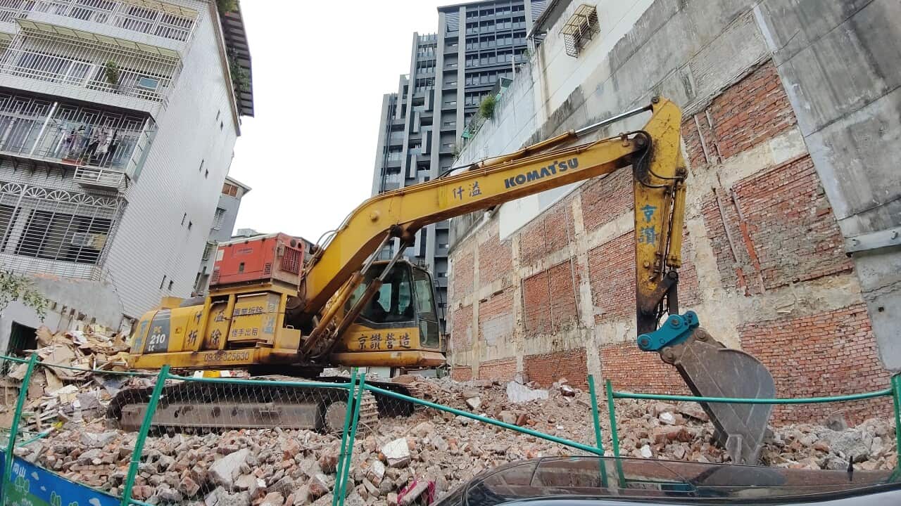 dilapidation report inspection outlines any existing cracking and damages to adjoining properties before you commence construction work.