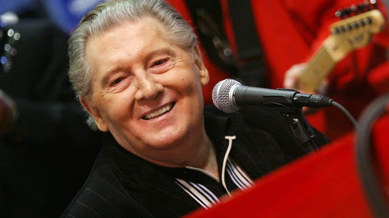 Jerry Lee Lewis in concerto.