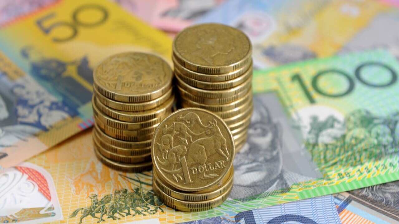 ATO is examining cash-only businesses accross Australia (AAP Image/Joel Carrett) NO ARCHIVING