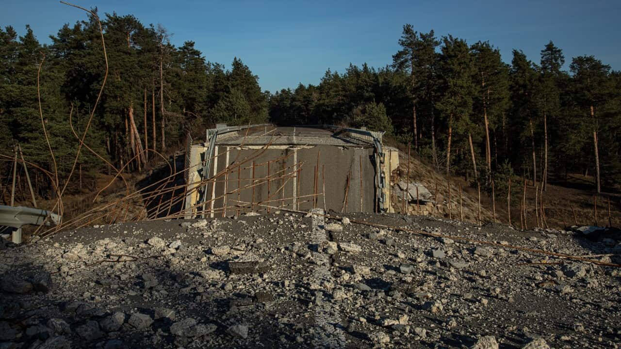 The ruined bridge on the road to Kreminna