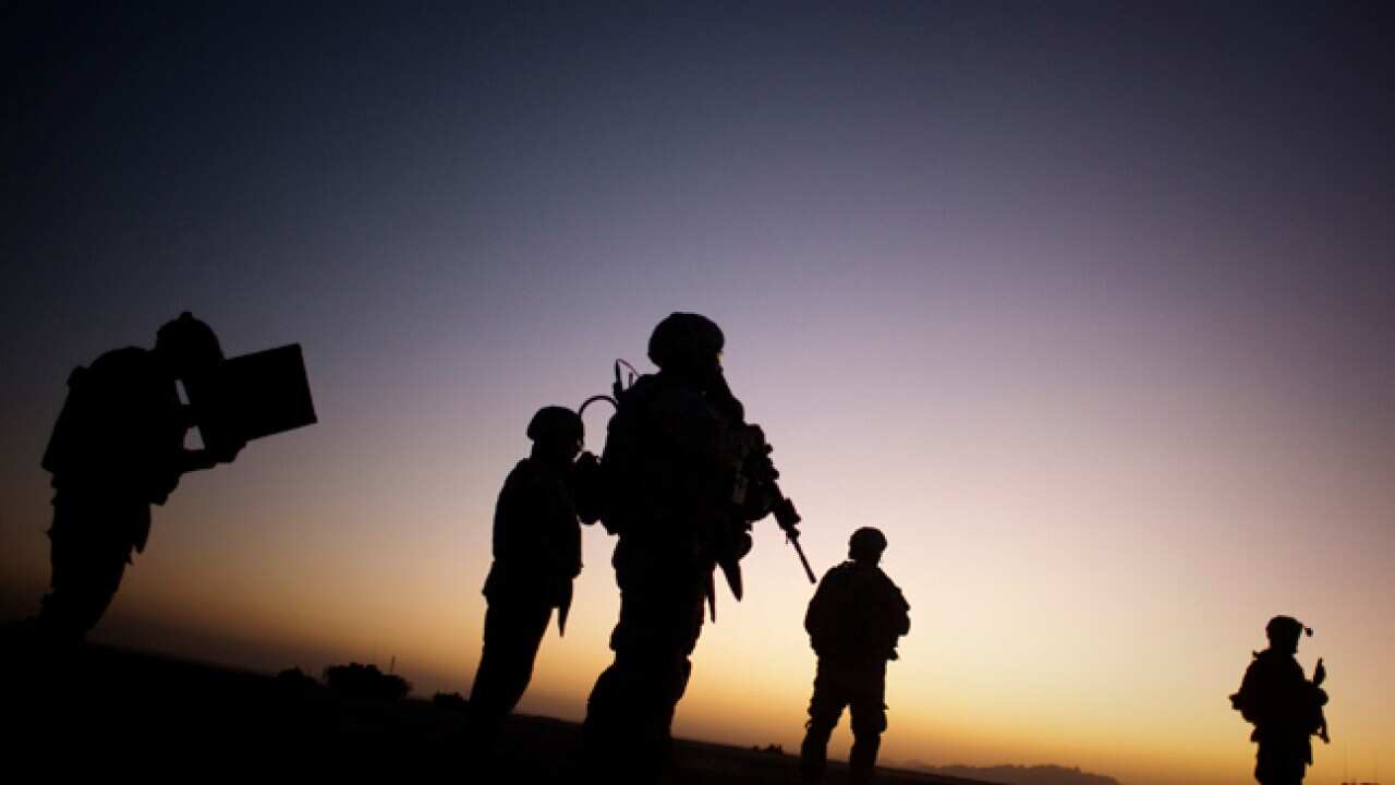 us_troops_L_120510_ap_2029646268