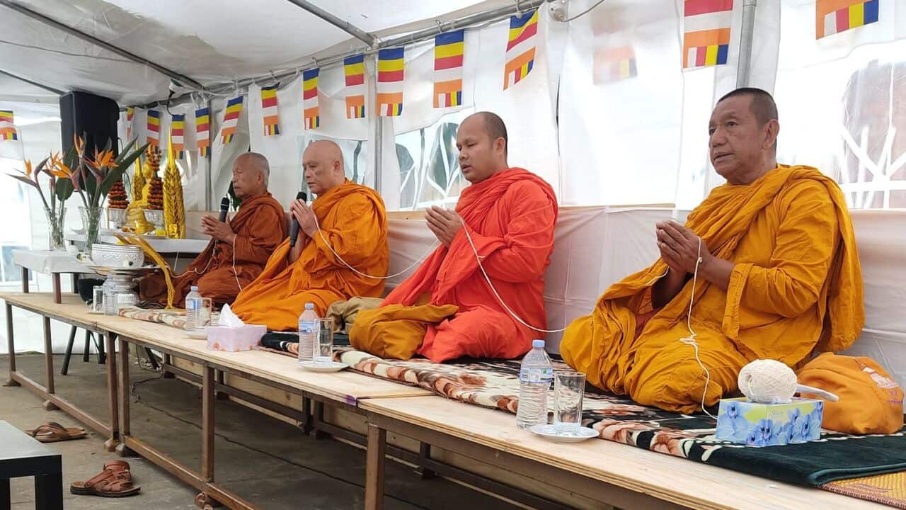 Lao Buddhist monks in Sydney, NSW, Australia (Photo: Khamleck Thongvilu)