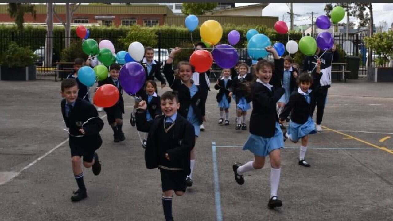 St John's college students