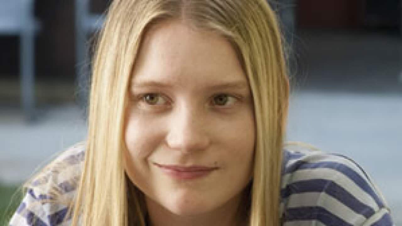 Mia_301_2_1804916157