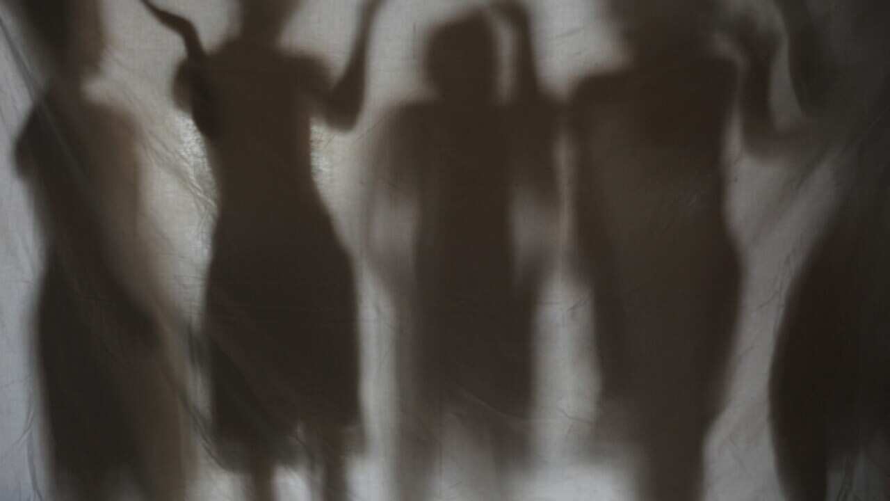 child_porn_generic_120228_B_getty_453600467