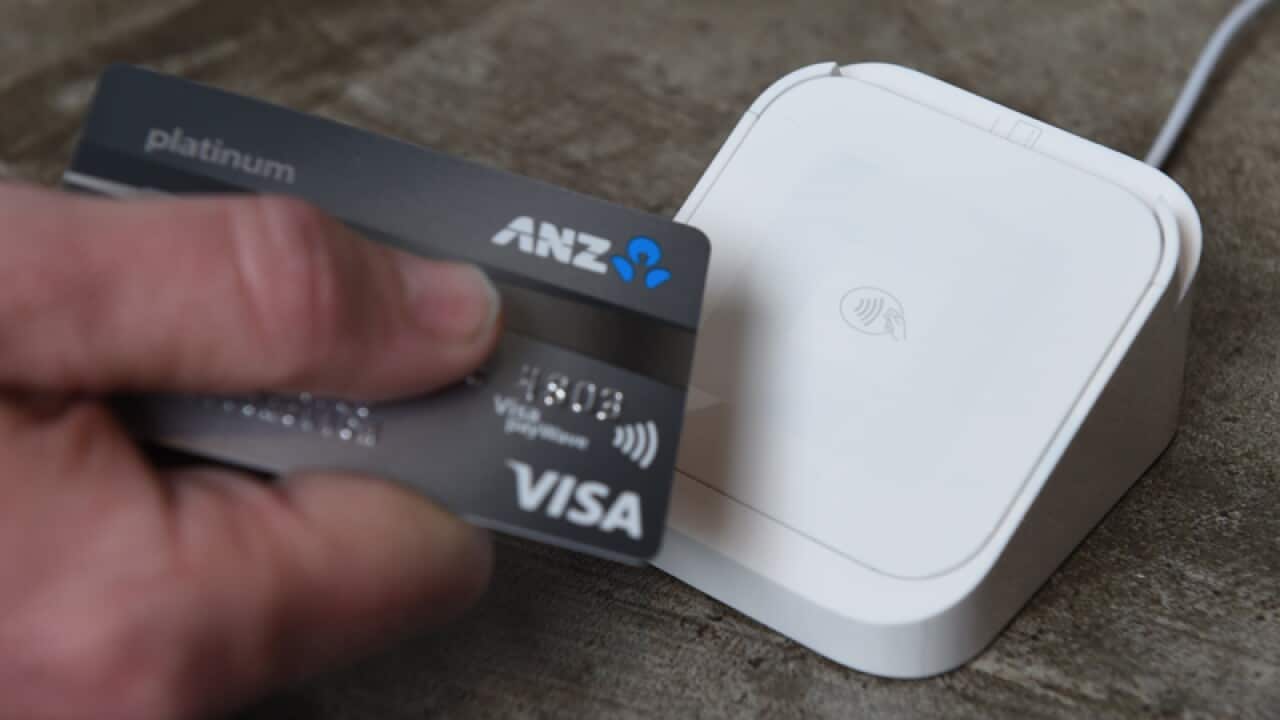 The Square contactless and chip card reader