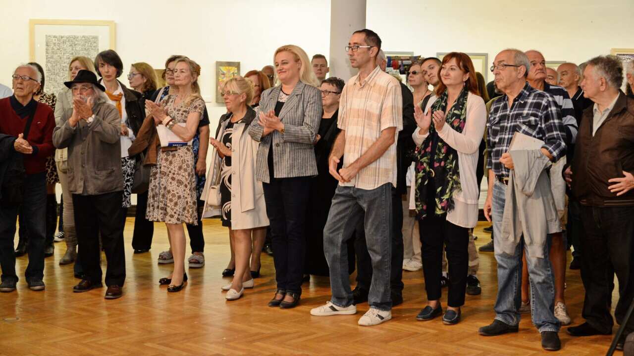 Audience at gallery