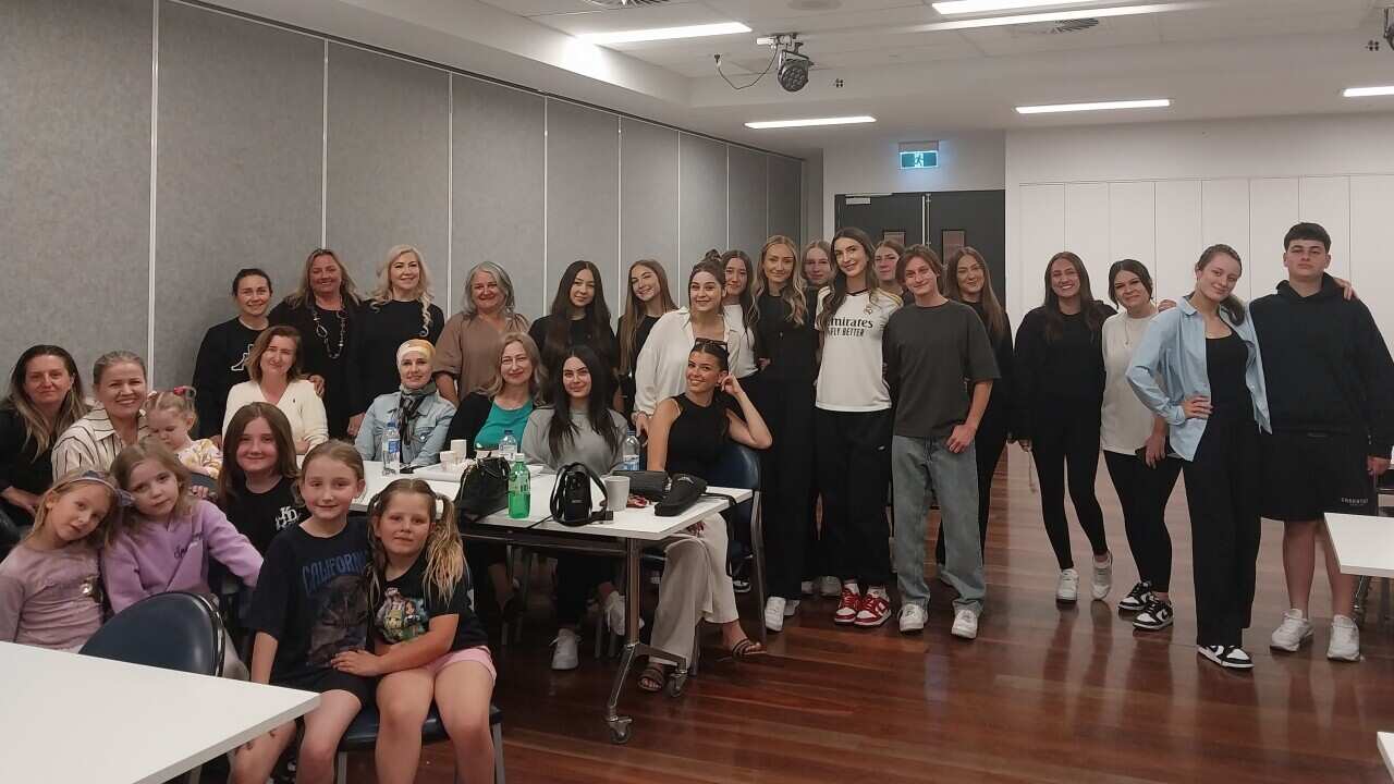 Proba za nastup KUD-a Dukat povodom Dana državnosti BiH, St Albans Community Centre, novembar 2024. .jpg