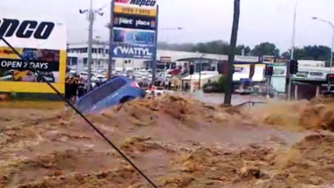 toowom_flood_youtube_1170246367