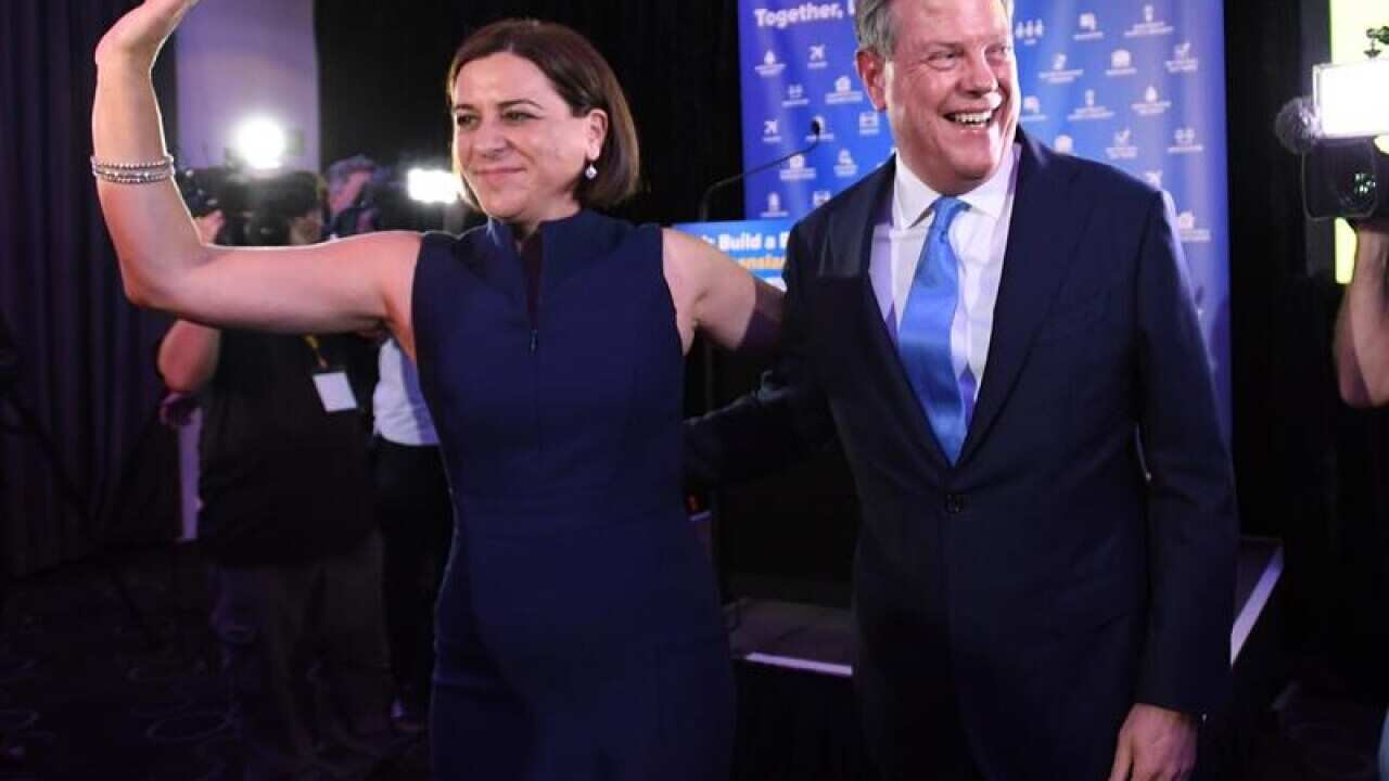 Tim Nicholls with Deb Frecklington (l) at LNP Election function.
