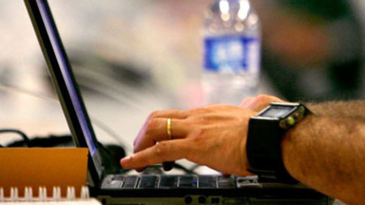 laptop_internet_1308_B_aap_729422707