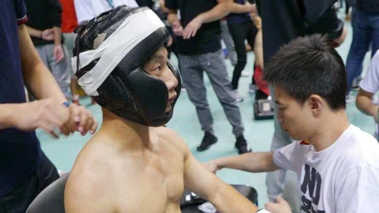 Jun participates in Shooto competition in Japan