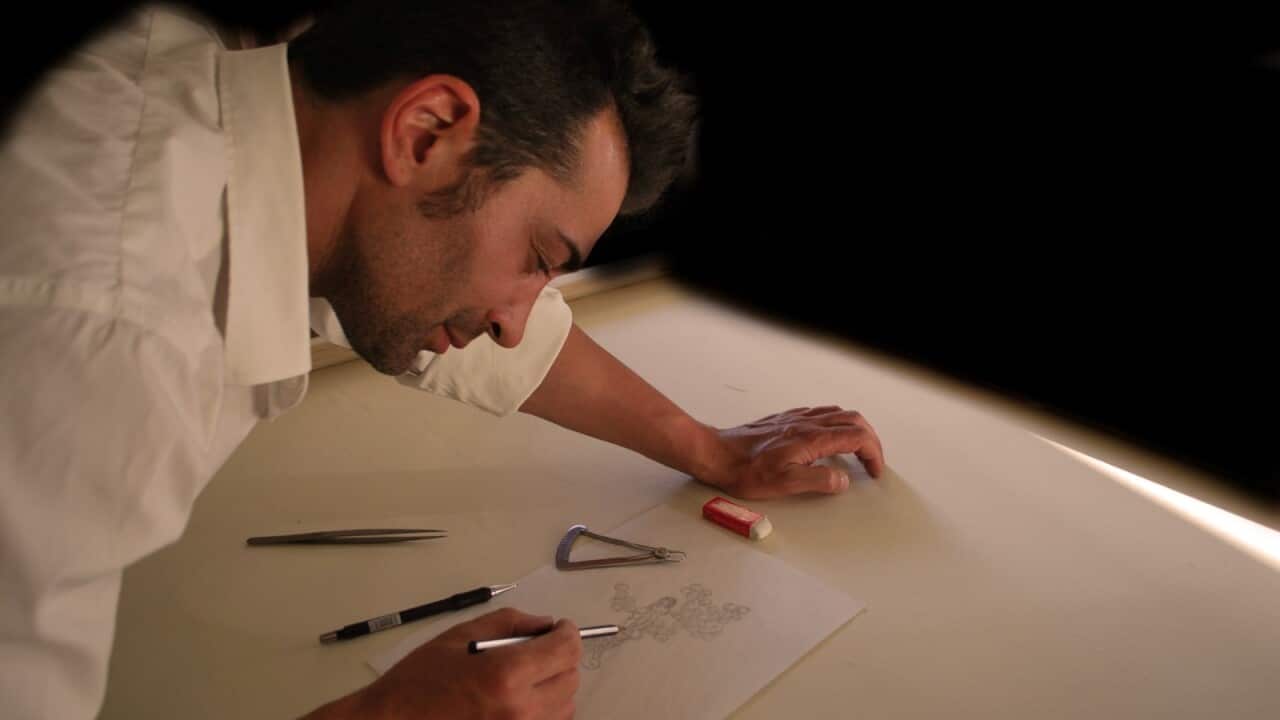 François Santo designing a new jewel.