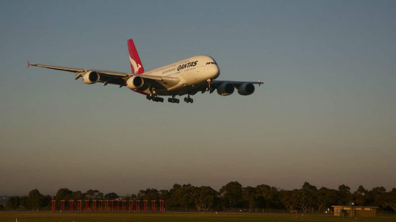 qantas plane landing in Australia