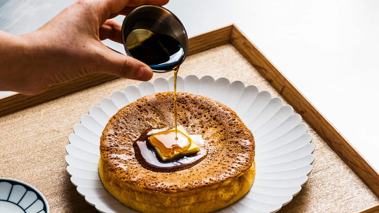 Soufflé hotcakes (funwari hottokeki)