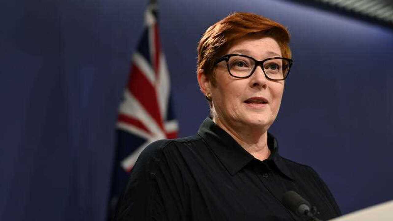 澳洲外長派恩表示, 隨著俄羅斯入侵烏克蘭後,政府正採取措施制對俄羅斯總統普京和外交部長拉夫羅夫實施制裁。