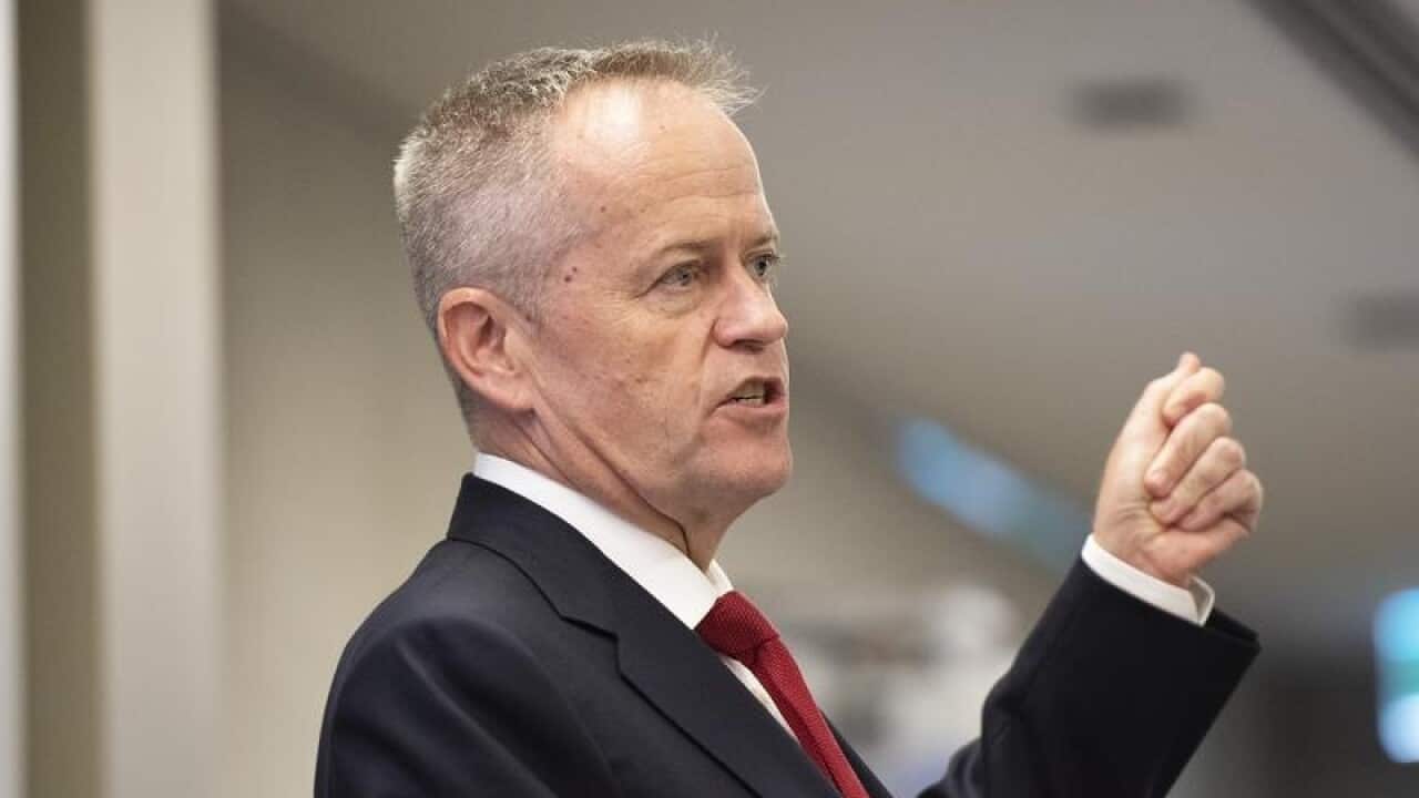 Opposition Leader Bill Shorten: "I say to Australians: If the ministers in the government are giving up on the government, you should too".