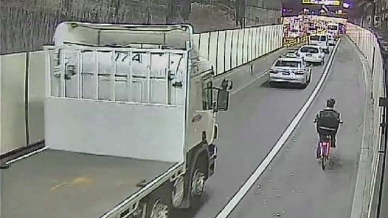 Still image from cctv (SBS)