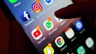 Social media apps on a smart phone screen