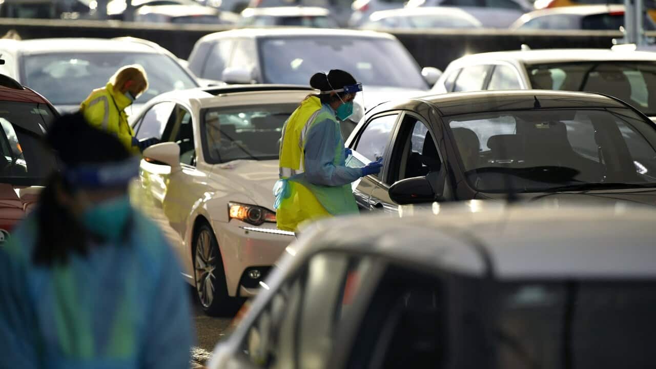 Drivers line up for Covid-19 testing at Bondi in Sydney