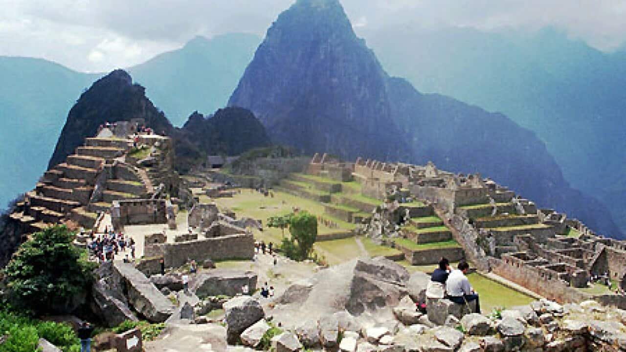 machu_picchu_peru_100331_ap_aap_B_1266951240