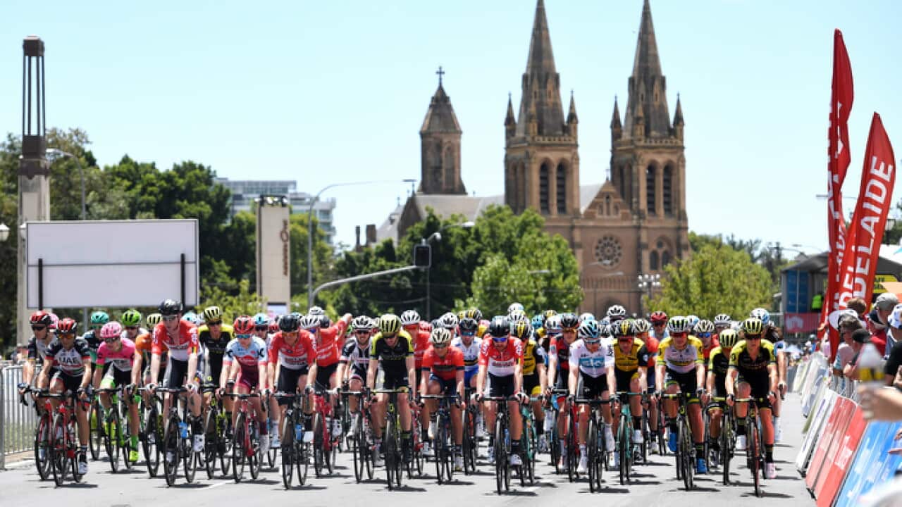 The peloton is seen during stage six of the Tour Down Under in Adelaide, Sunday, January 21, 2018. (AAP Image/Dan Peled) NO ARCHIVING, EDITORIAL USE ONLY