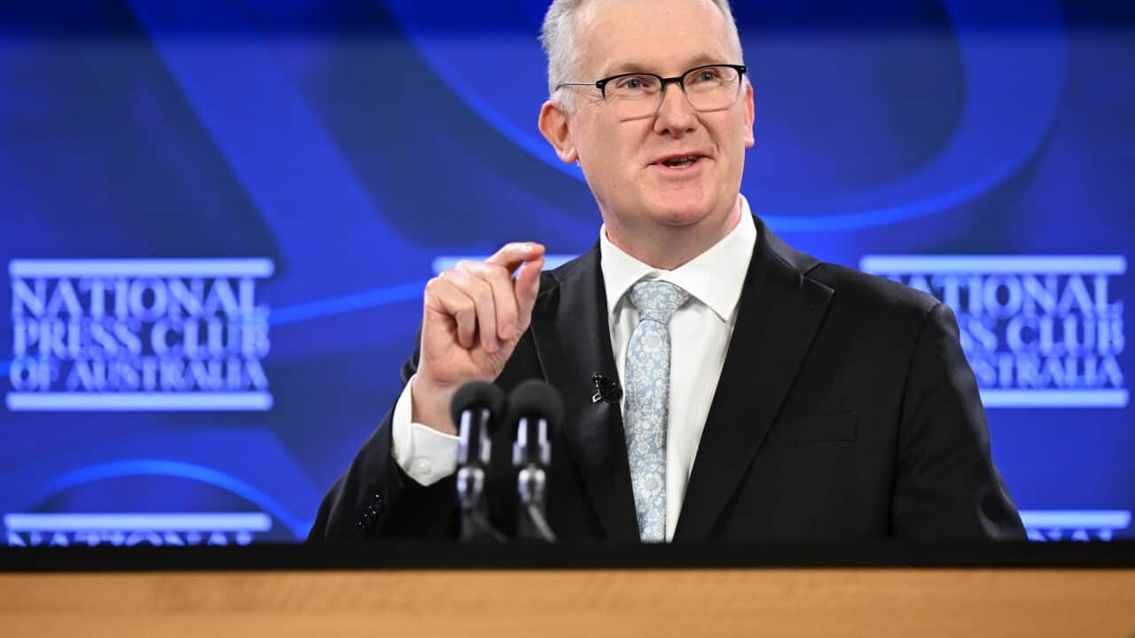 TONY BURKE PRESS CLUB