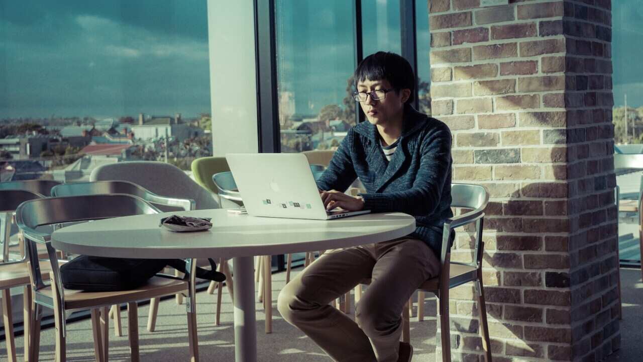 Mr. Qi Chen.jpeg