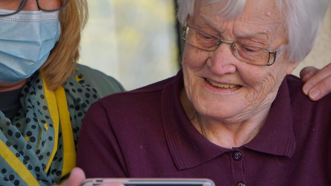 In South Australia and Western Australia, you can visit someone at home as long as there are no more than 10 people.