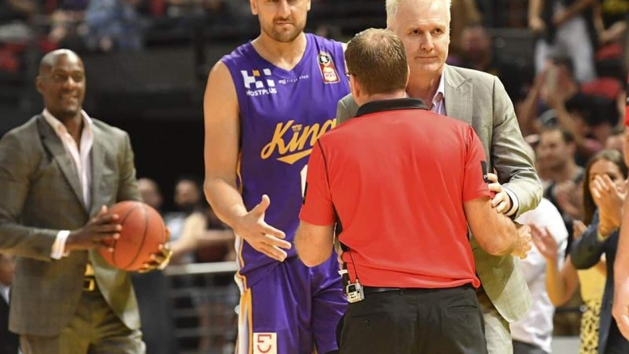 Perth Wildcats coach Trevor Gleeson confronts Andrew Bogut