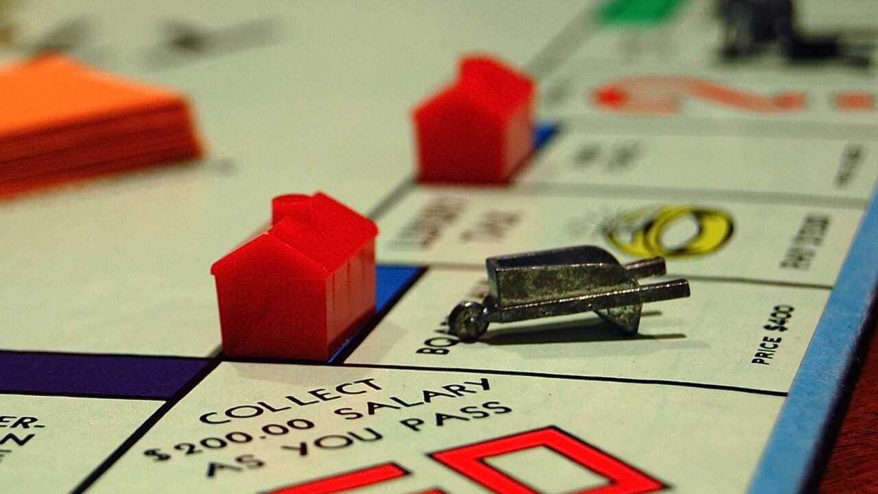 monopoly, houses