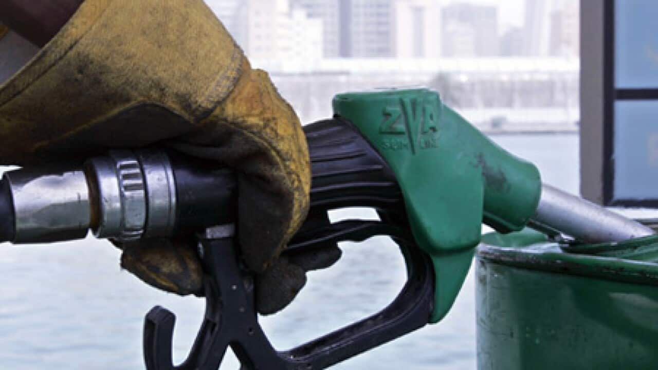 Petrol_barrel_2304_B_aap_308107836