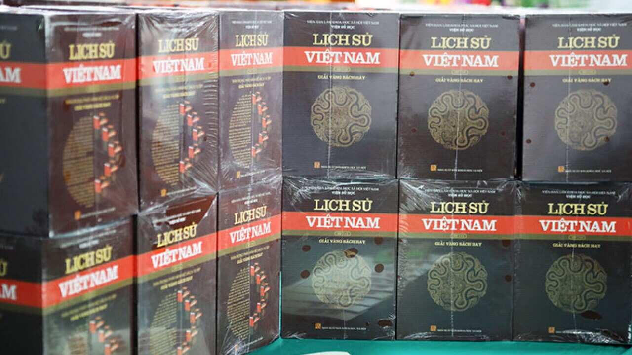 Sách Lịch sử Việt Nam