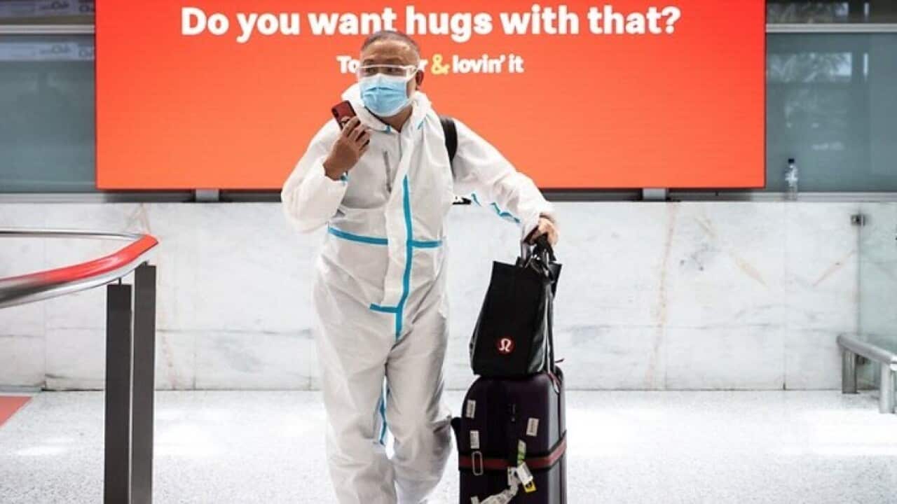 According to Smart Traveller website, Australia is now listed as 'high risk place and can't enter Hong Kong unless you're a fully vaccinated Hong Kong resident.