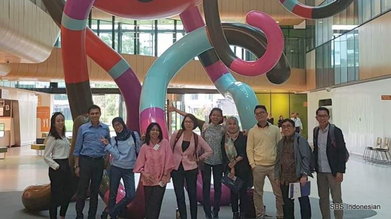 Dr Cut Novianti PhD (3rd from the left) with her fellow trainees from the Leadership in Adolescent Health Training Program at Melbourne University, 1st Mar 2018.