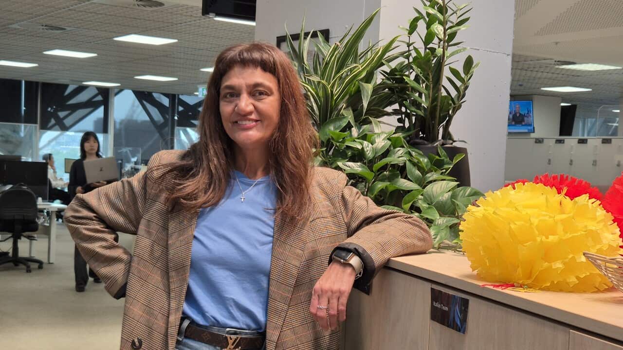 Kerri-Lee Harding, SBS Aboriginal Lead at work (SBS Indonesian).