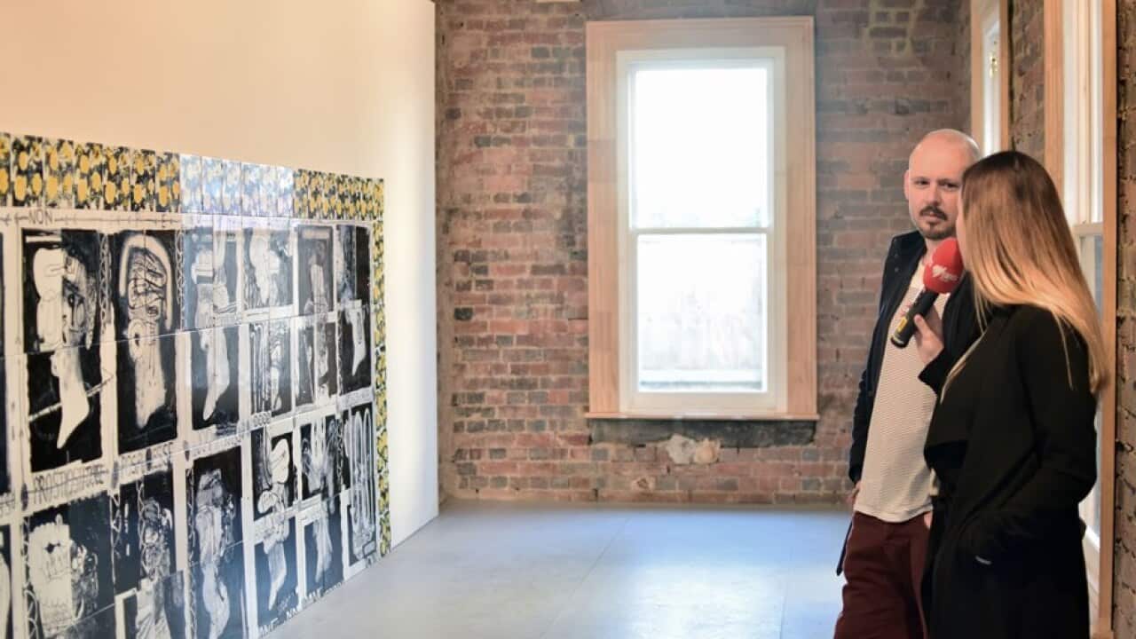 Aufgrund der untschiedlichen Stile in seiner neuen Ausstellung bezeichnet Andreas diese als "süß-sauer"