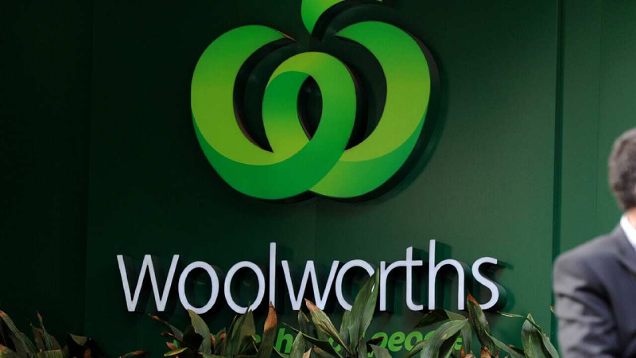Woolworths signage