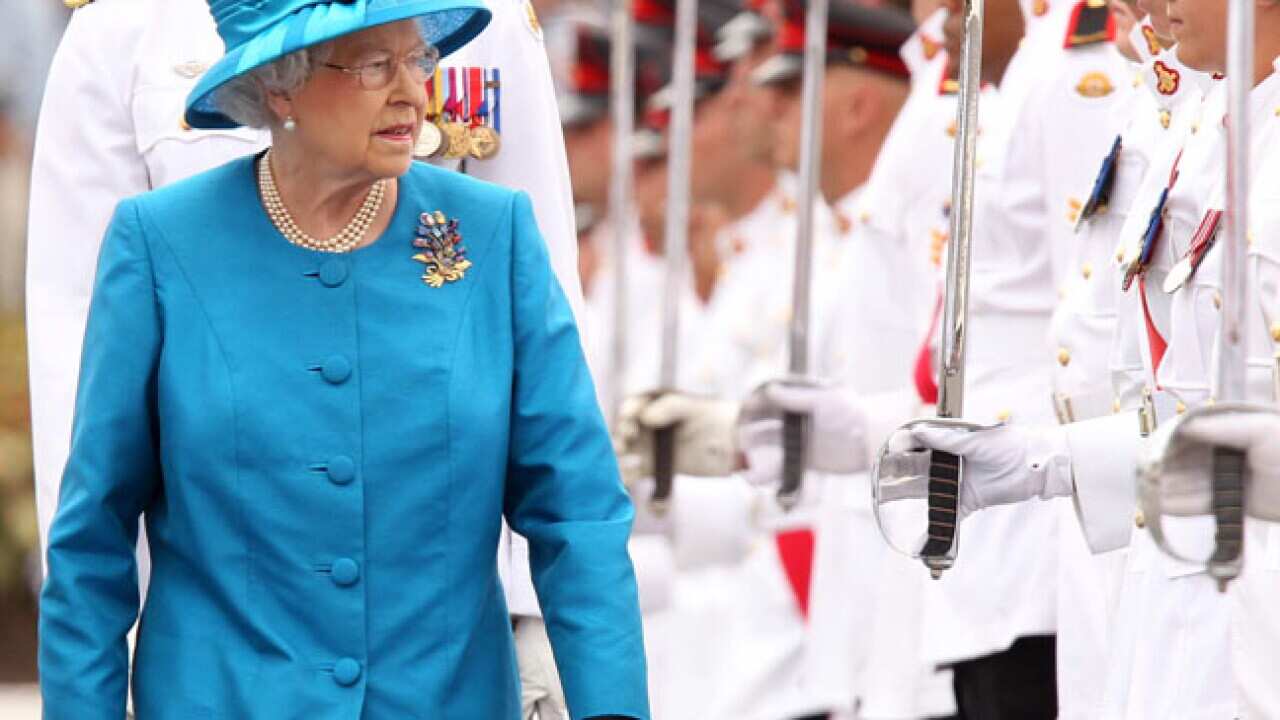 queen_duntroon_231011_b_getty_160314404
